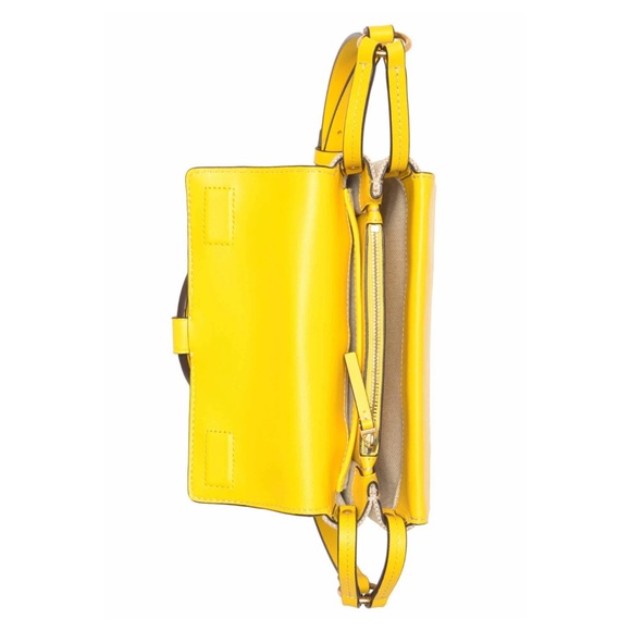 ⛔️SOLD⛔️Tory Burch Miller Canvas Crossbody - Picture 4 of 8